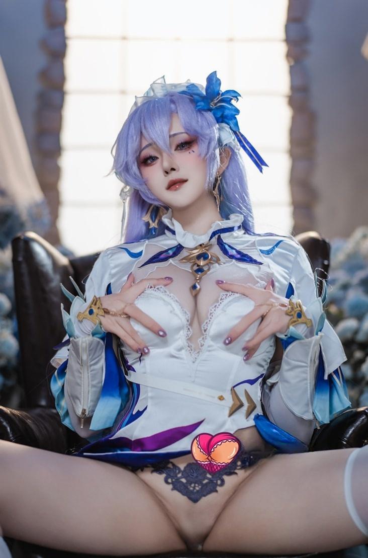 Natsuko夏夏子 – Cantarella坎塔雷拉-完美佳人