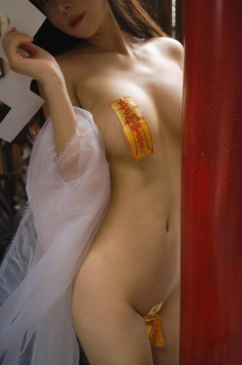 亚马逊鲶鱼 – 神社符纸巫女-快来一看